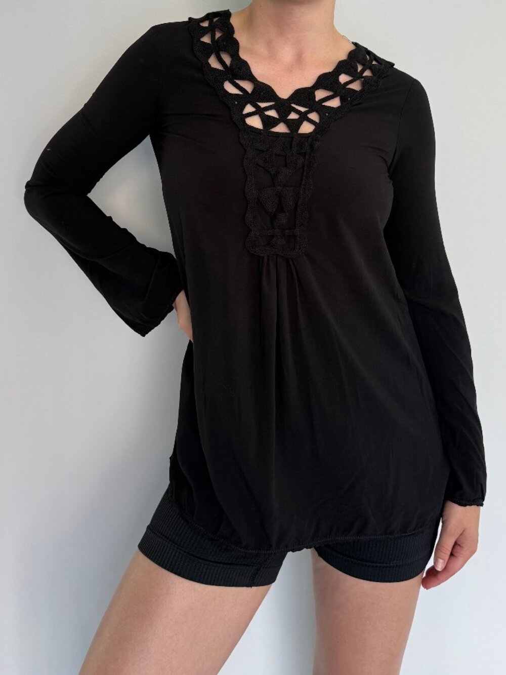 Max Studio Tunic Top Black Rayon Boho Flowy Size XS